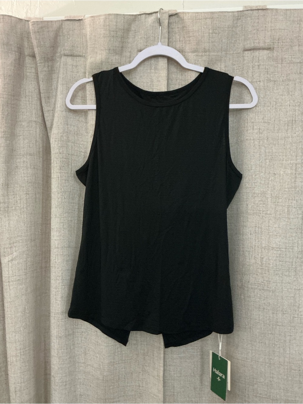 HALARA Black Relaxed Crewneck Tank